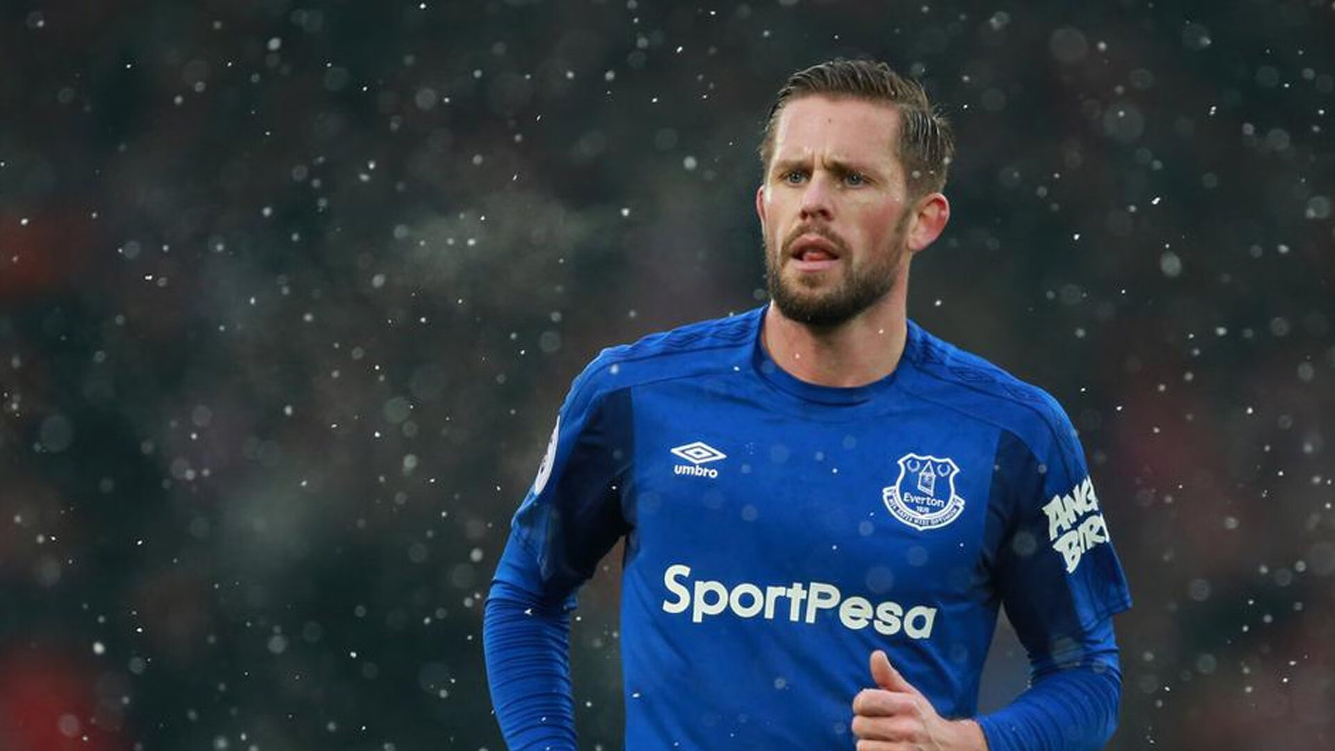 班凯罗持续制造杀伤，76人巅峰对决力克湖人