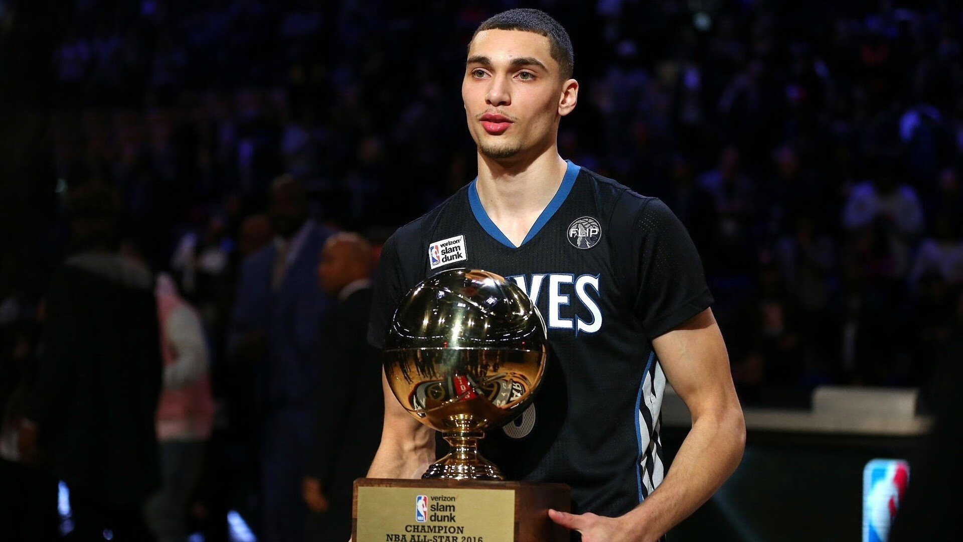 若日尼奥扛起全队，瑞士式精准碾压阿森纳的战术革命